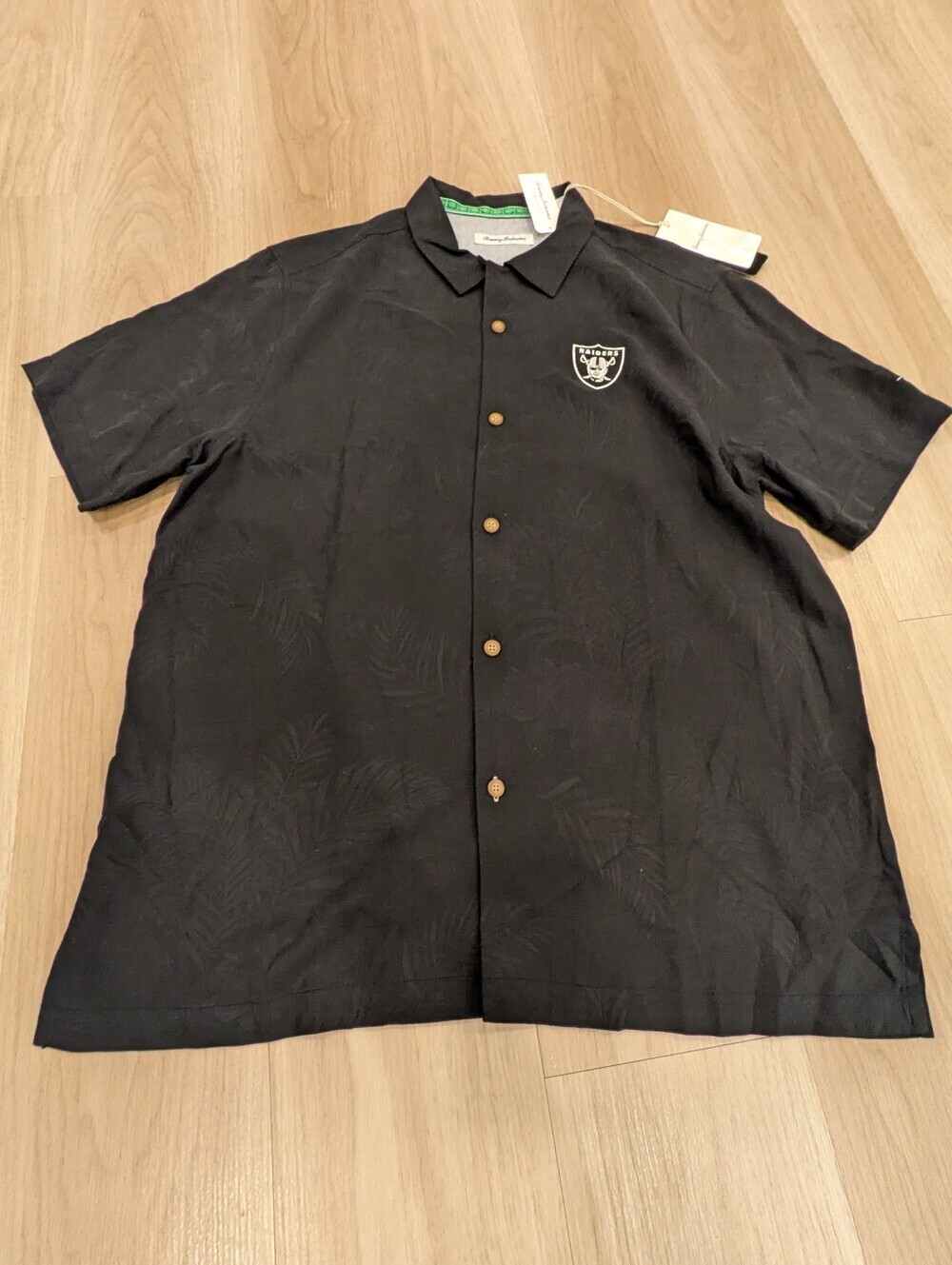 NWT Tommy Bahama Raiders Silk Button Down Size L